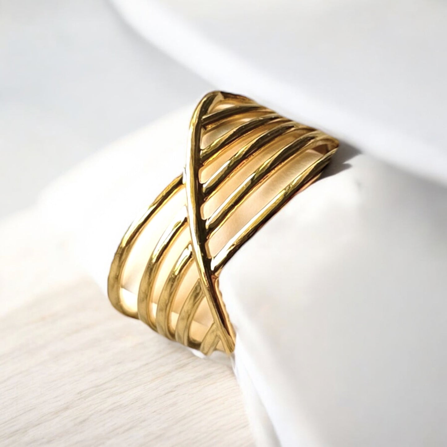 Gleam Grid Ring