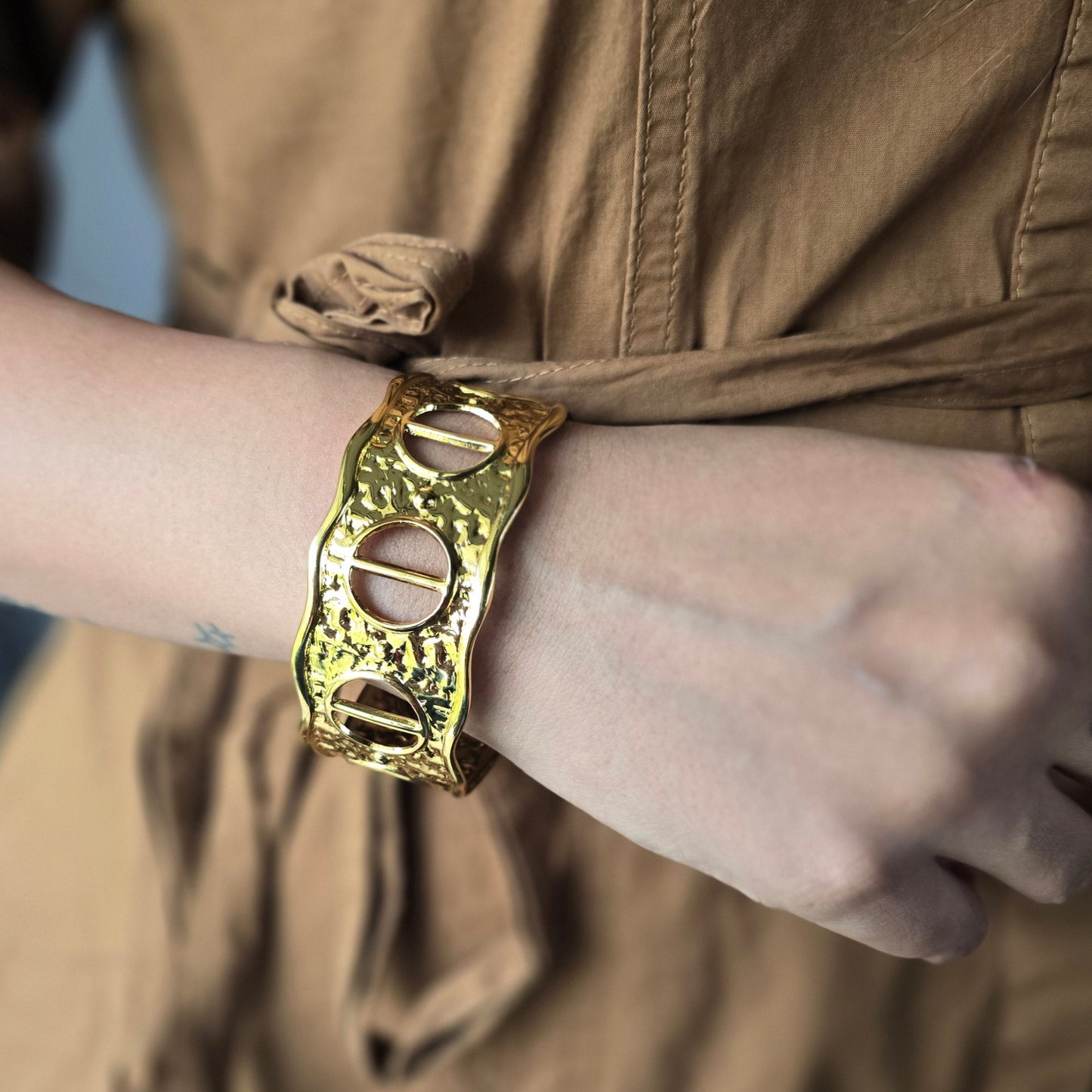 Loop Luxe Statement Cuff