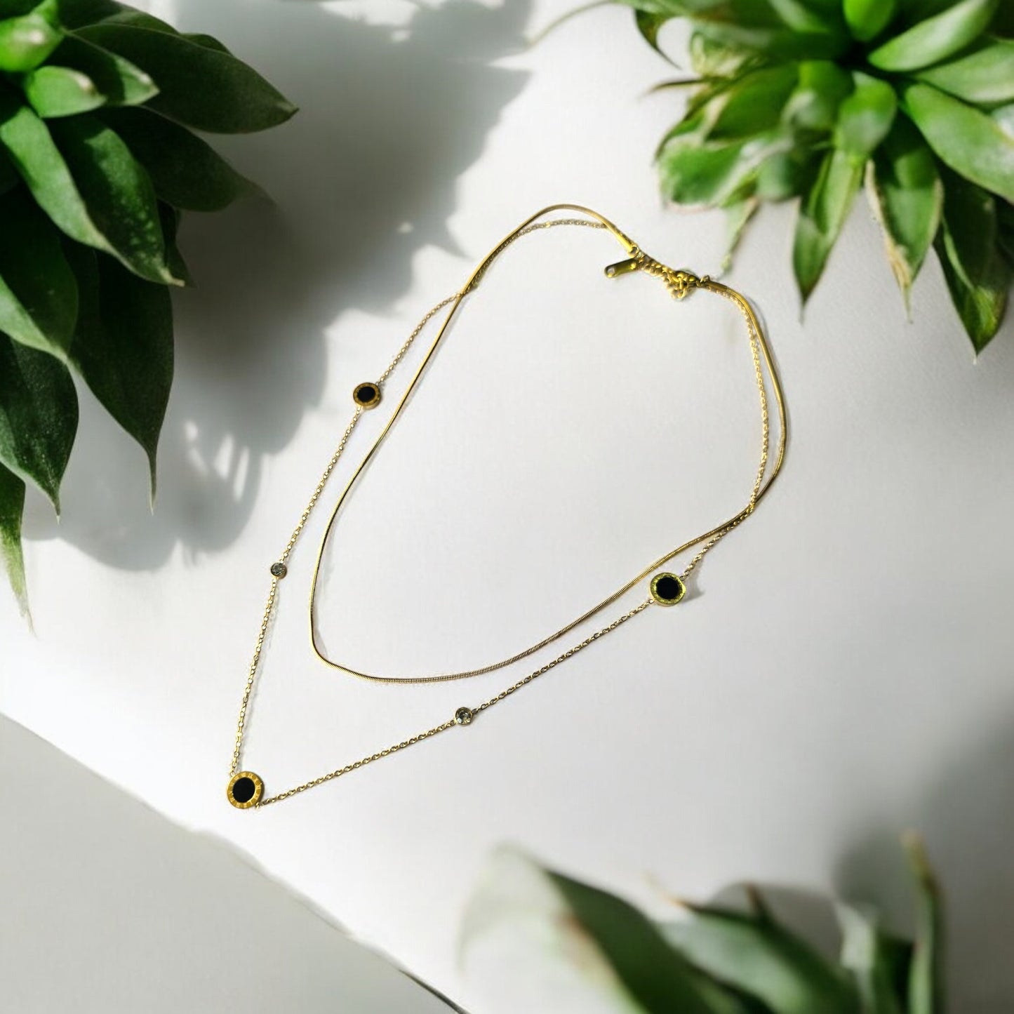 B&W Beauty Necklace