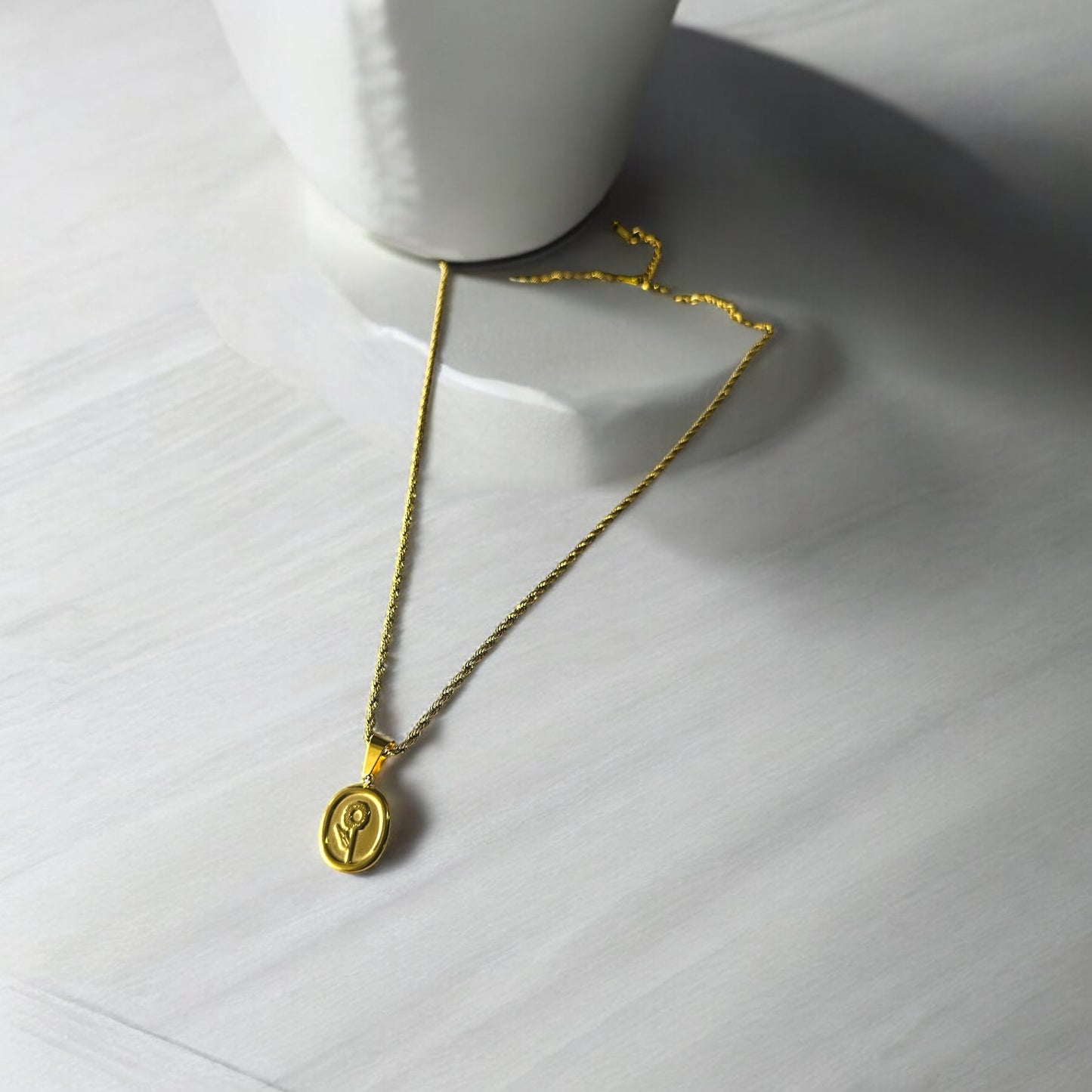 Daisy Bloom Necklace
