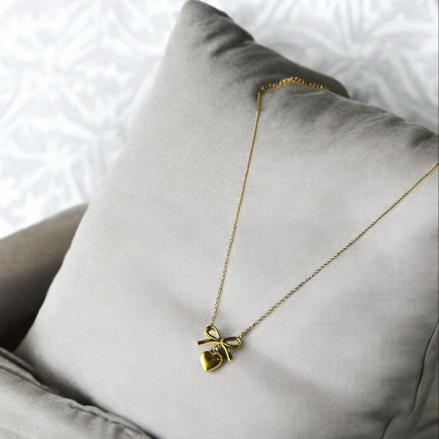 Bow'd and Beautiful Necklace