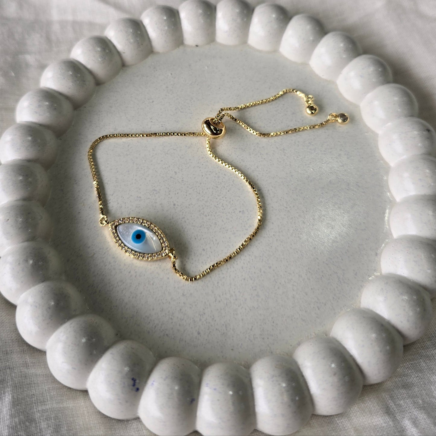 Eyeconic bracelet