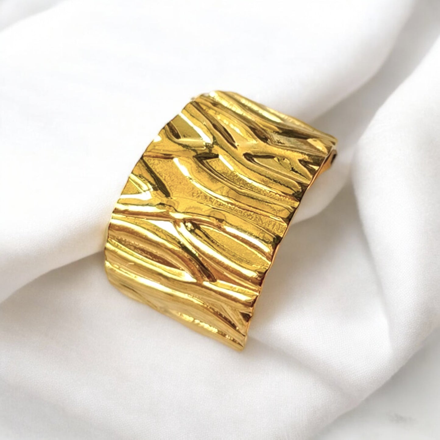 Raw Radiance Ring