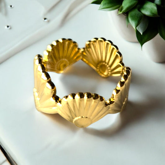 Shell It Out Ring