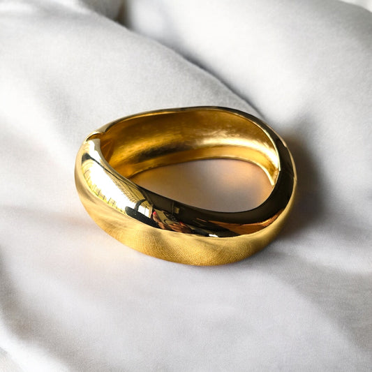 Wavelette Statement Cuff