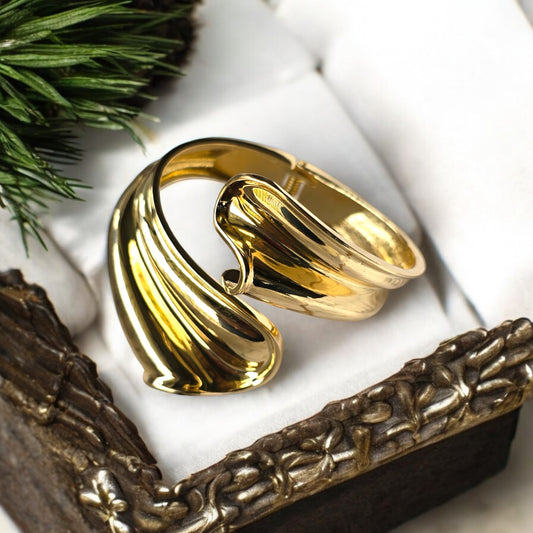 Klyra- Statement Cuffs