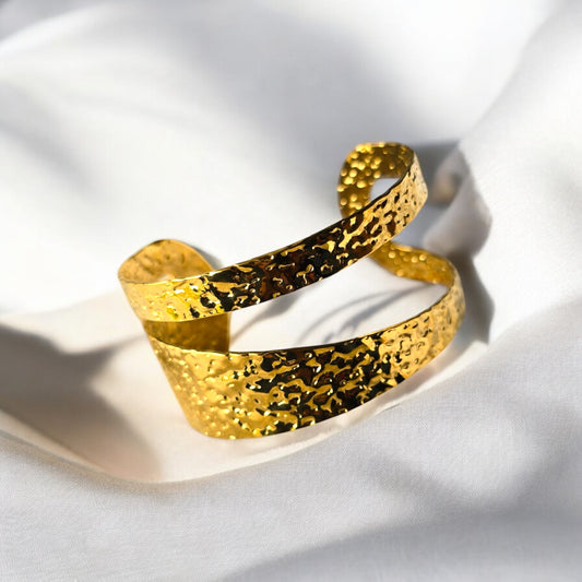 Textura Statement Cuff